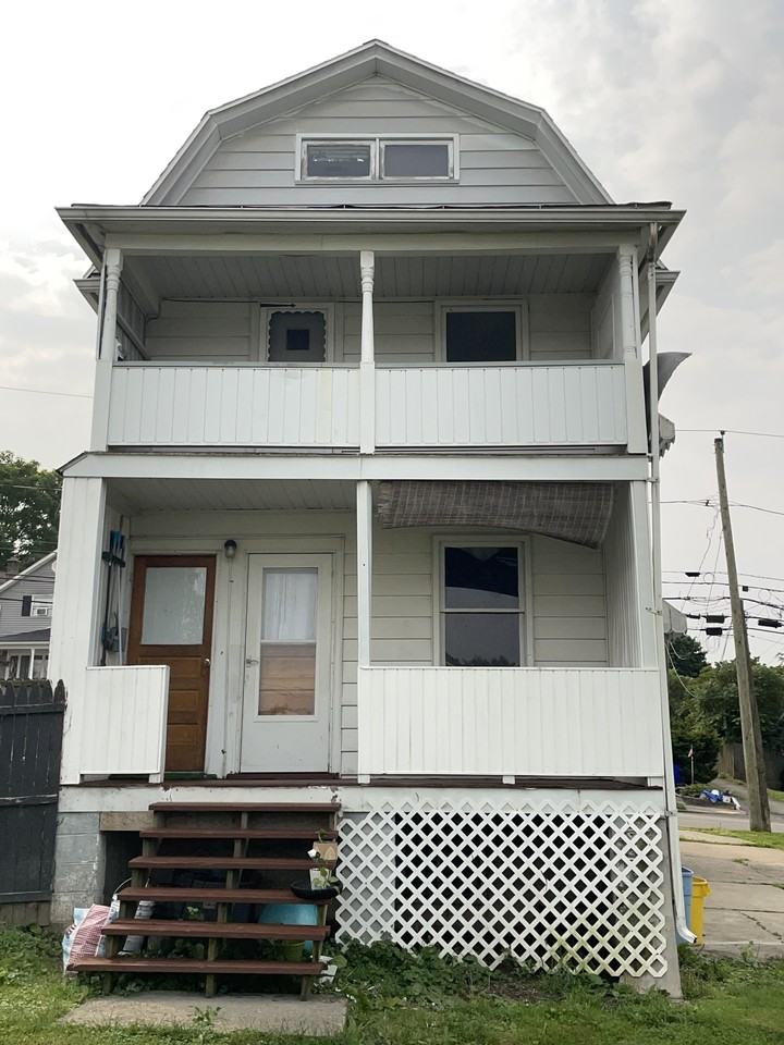 184 W Ridge St - Photo 7 of 29