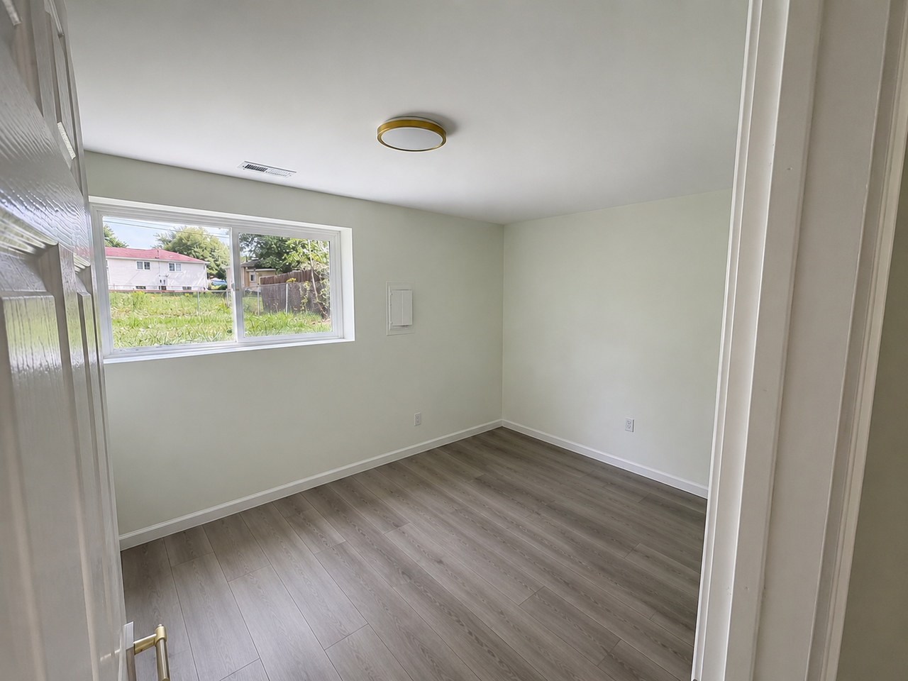 153 Argus Dr #1 - Photo 5 of 6