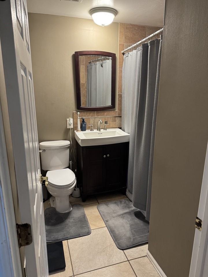 8197 E Lehigh Dr #1 - Photo 4 of 11