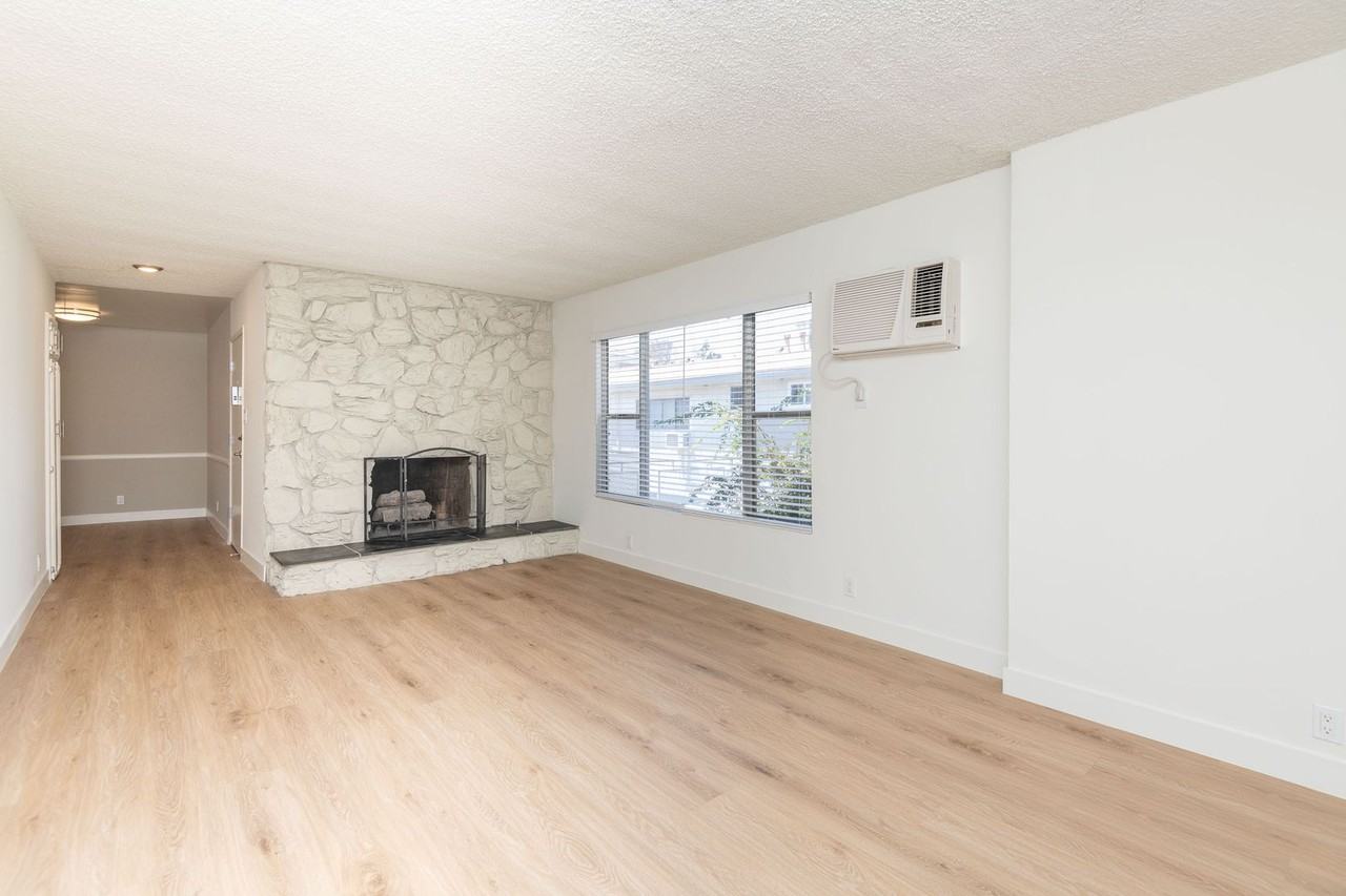 1829 Corinth - Photo 2 of 19