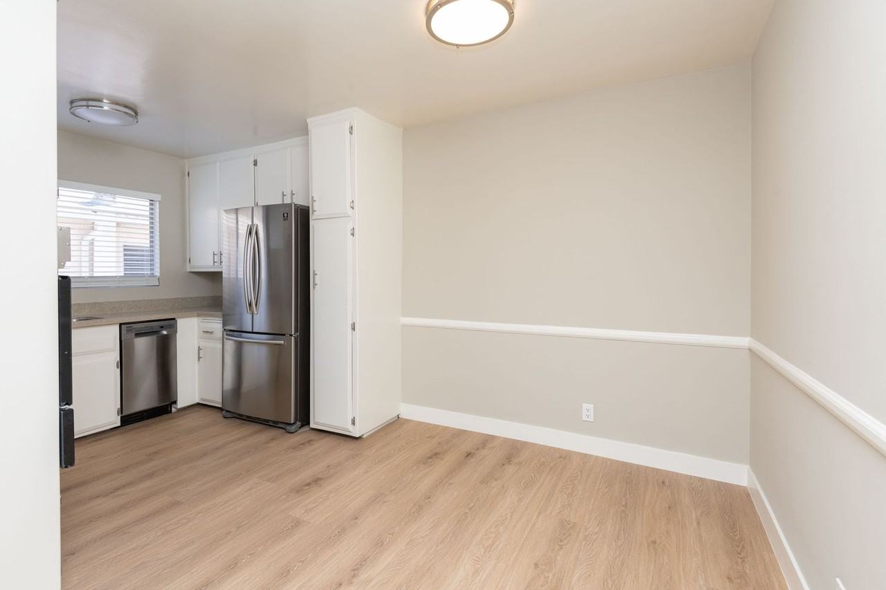 1829 Corinth - Photo 3 of 19