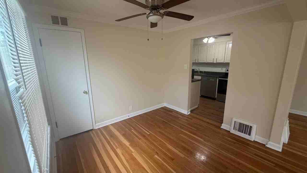 1410 Akron Dr - Photo 6 of 20