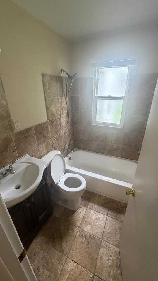 1410 Akron Dr - Photo 7 of 20