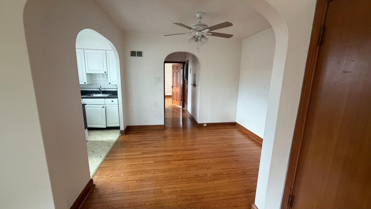6663 Devonshire Ave - Photo 4 of 10