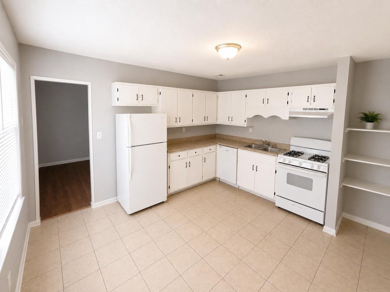 1711 Electronics Dr - Photo 3 of 5