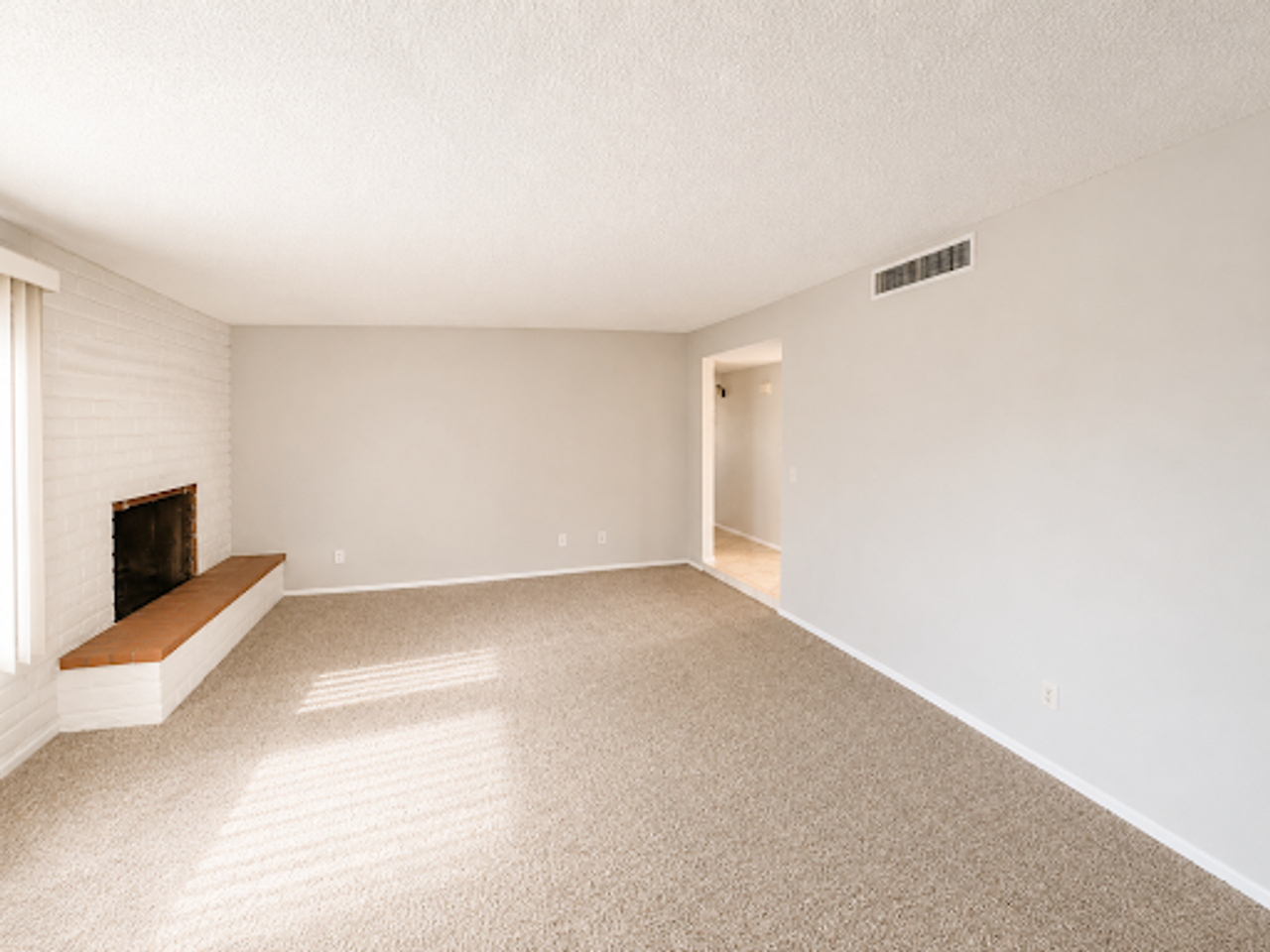 9060 E Bluefield St - Photo 4 of 18