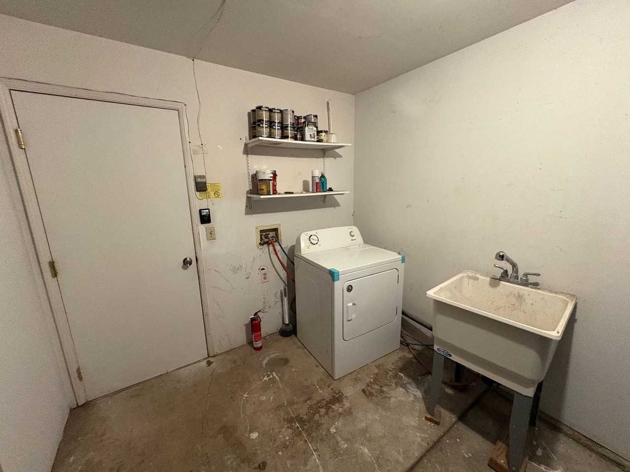 2324 W Delta Ave - Photo 5 of 31