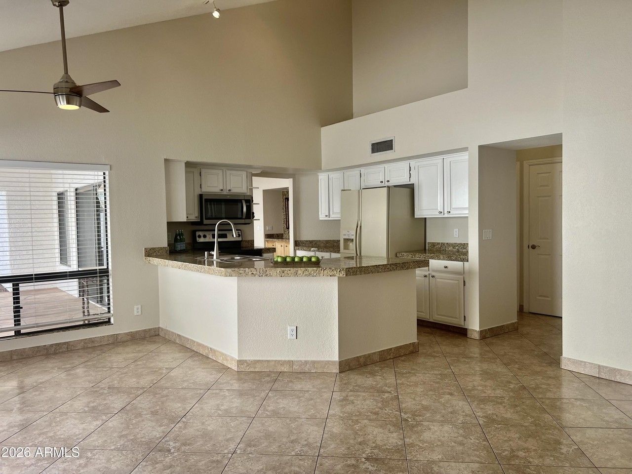 10053 E San Bernardo Dr - Photo 5 of 19