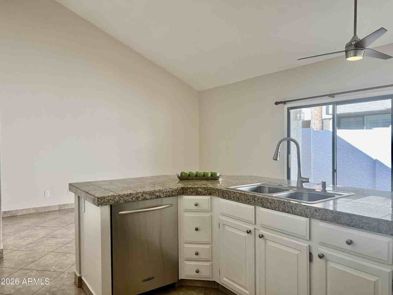 10053 E San Bernardo Dr - Photo 6 of 19