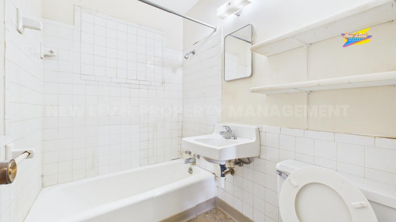 2952 S Bunker Hill - Photo 5 of 10