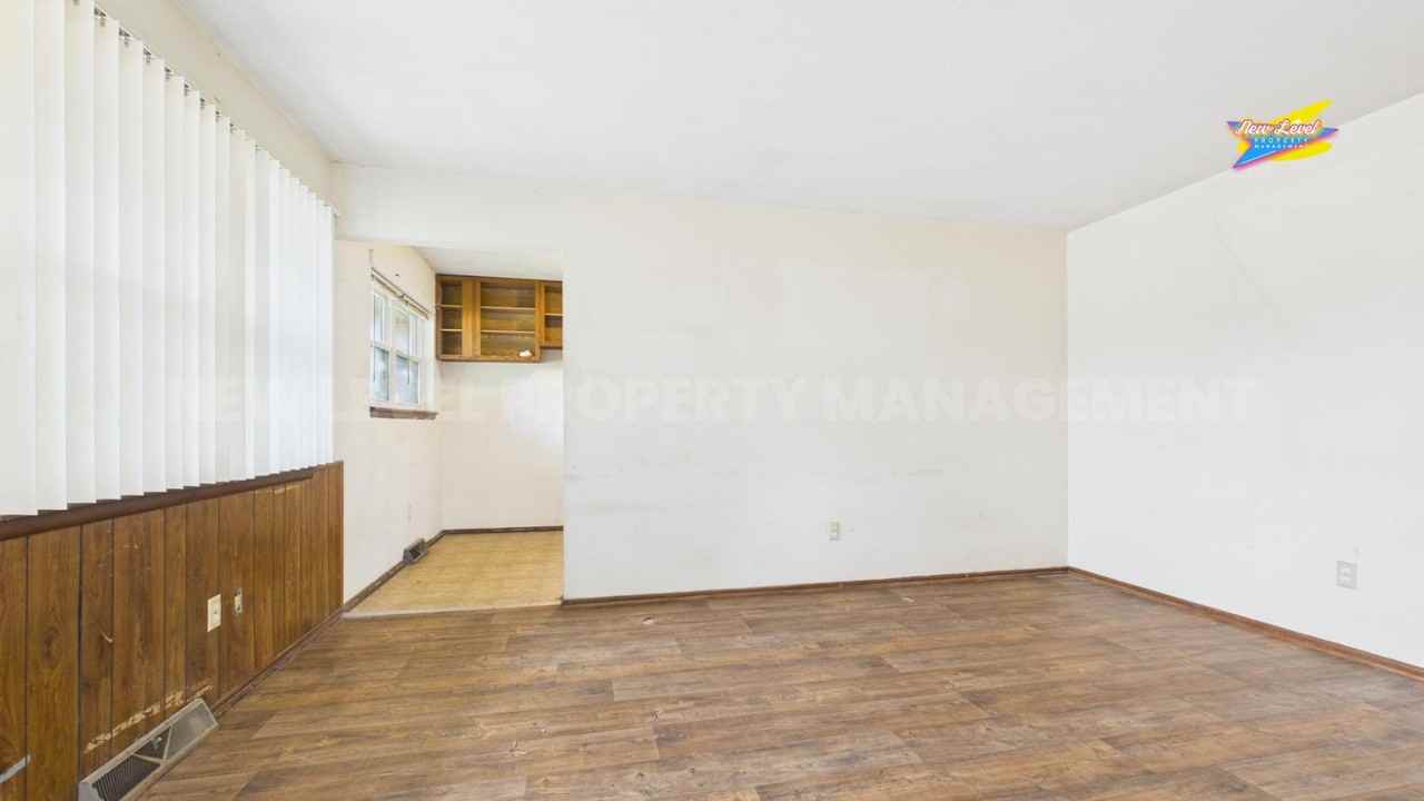 2952 S Bunker Hill - Photo 6 of 10