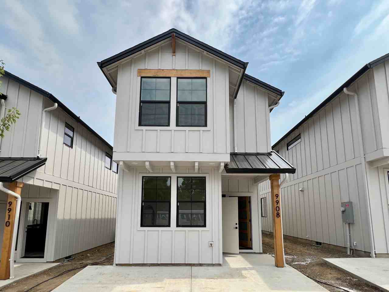 9908 Ne 46th Ct - Photo 2 of 20
