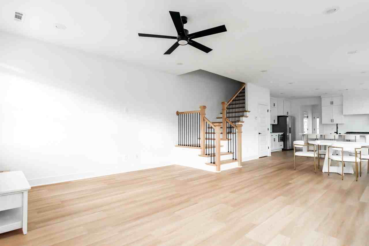 1599 S Brooks Ave #1 - Photo 4 of 26