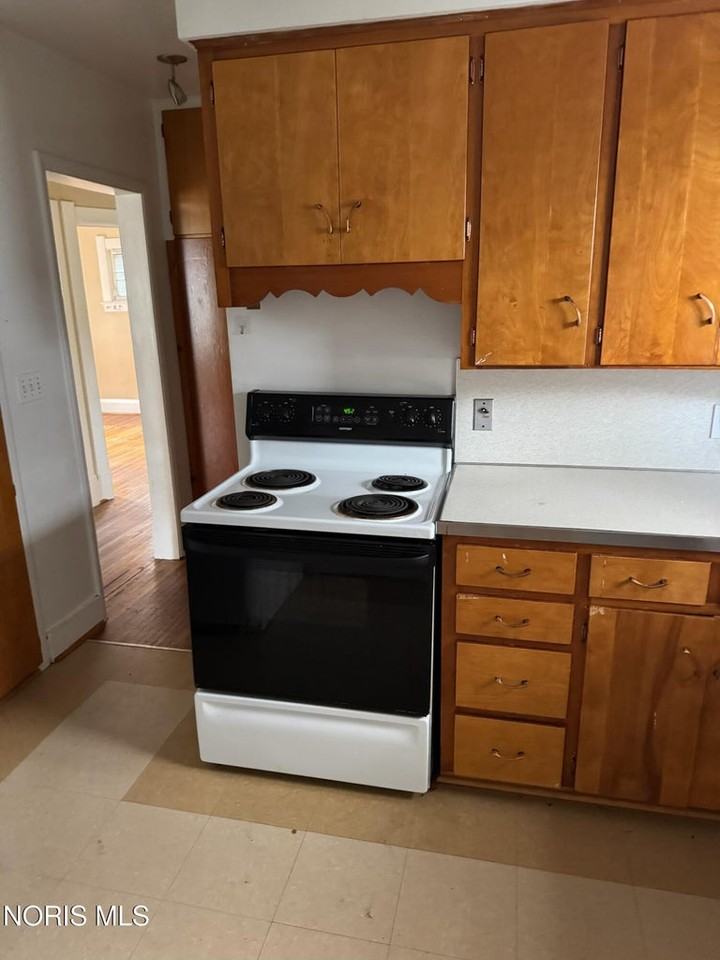 127 University Blvd Lowr #127 - Photo 7 of 15