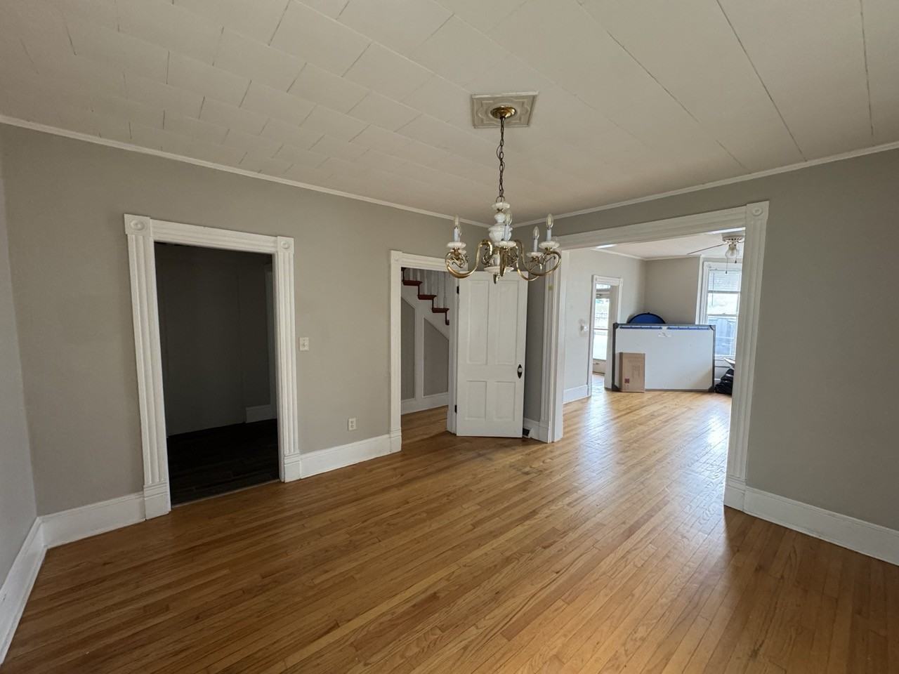 121 W John St #1 - Photo 4 of 13