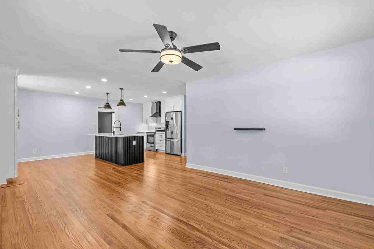 2115 Bellaire Ave #1 - Photo 5 of 46