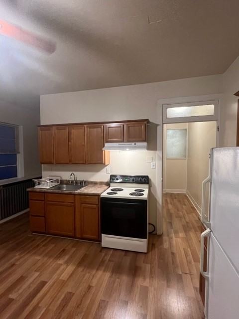 308 N 2nd St #2 - Photo 4 of 12