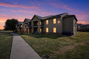 featured image of 1500 Davis Ln