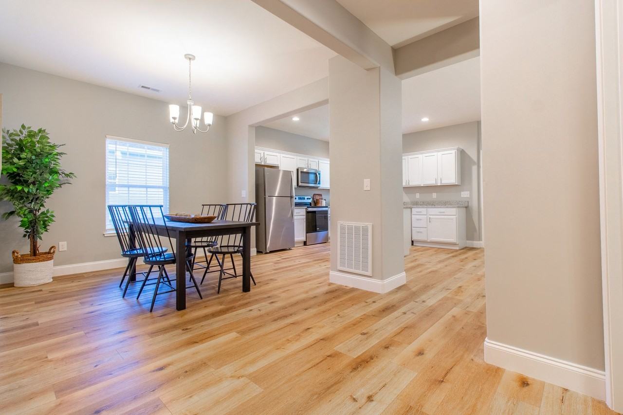 3460 Frylee Ct - Photo 4 of 31