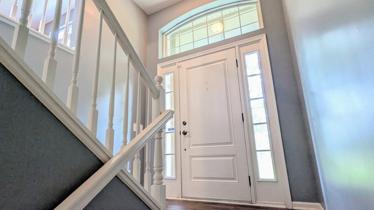 284 Edmundton Cir #1 - Photo 2 of 25