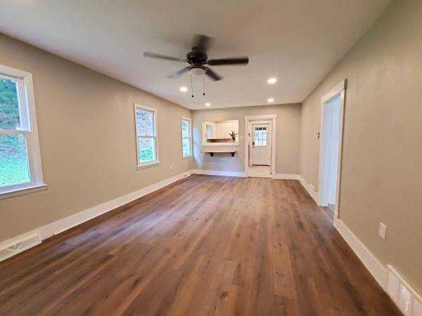 517 Washington St #1 - Photo 2 of 14