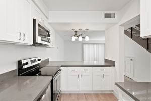 featured image of 712 S Fernwood St