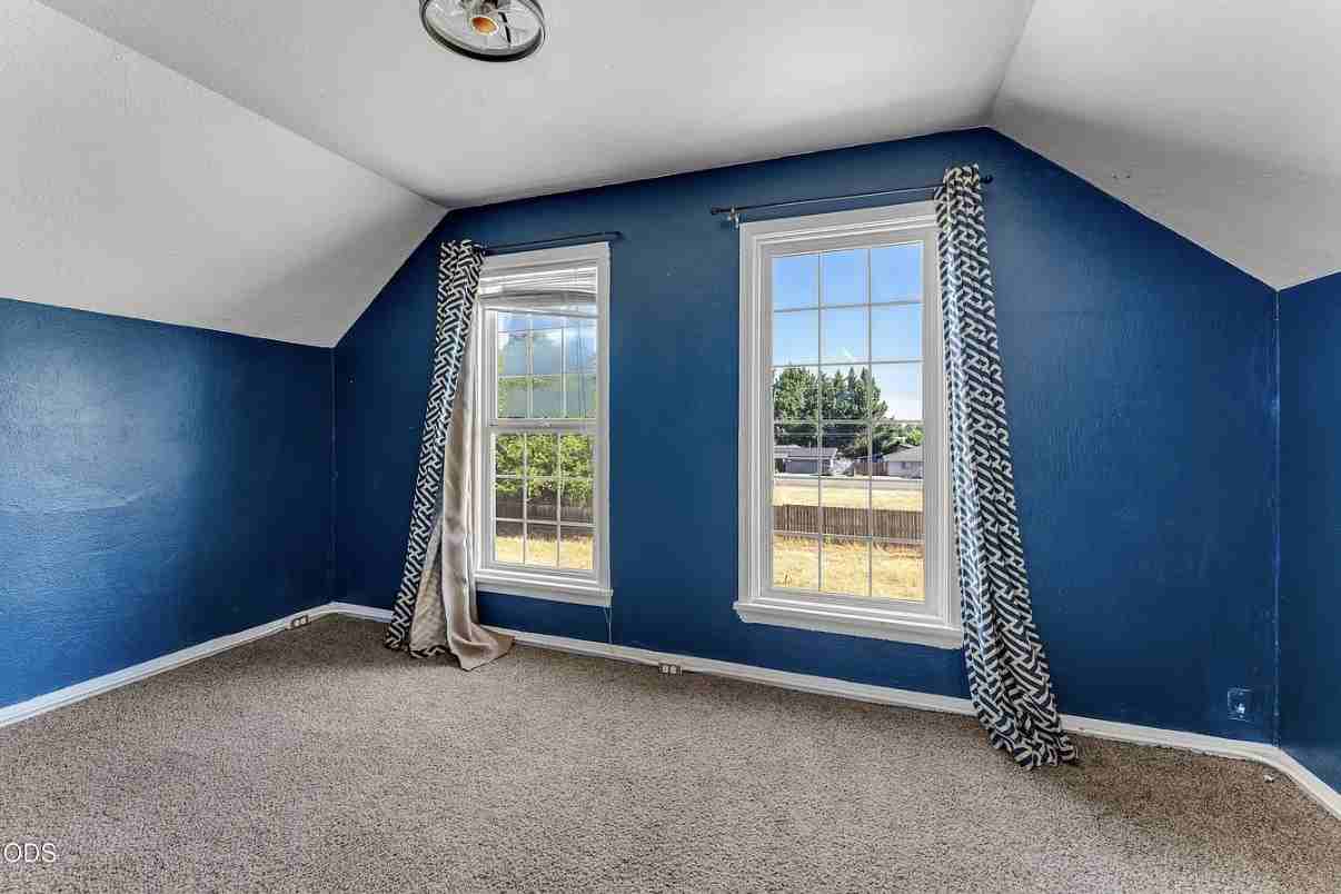 1007 Garfield St #1 - Photo 7 of 15