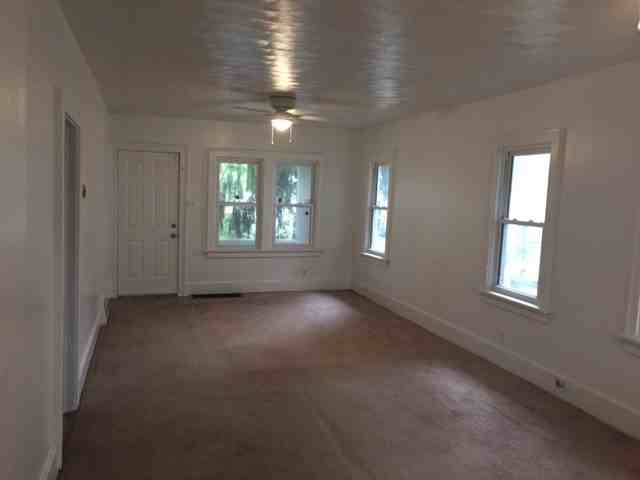 1317 N Adams St #1 - Photo 5 of 26
