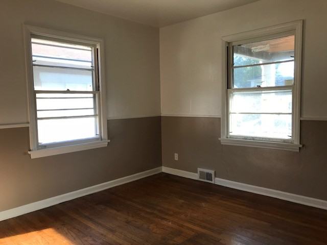 1117 College St #1 - Photo 5 of 29