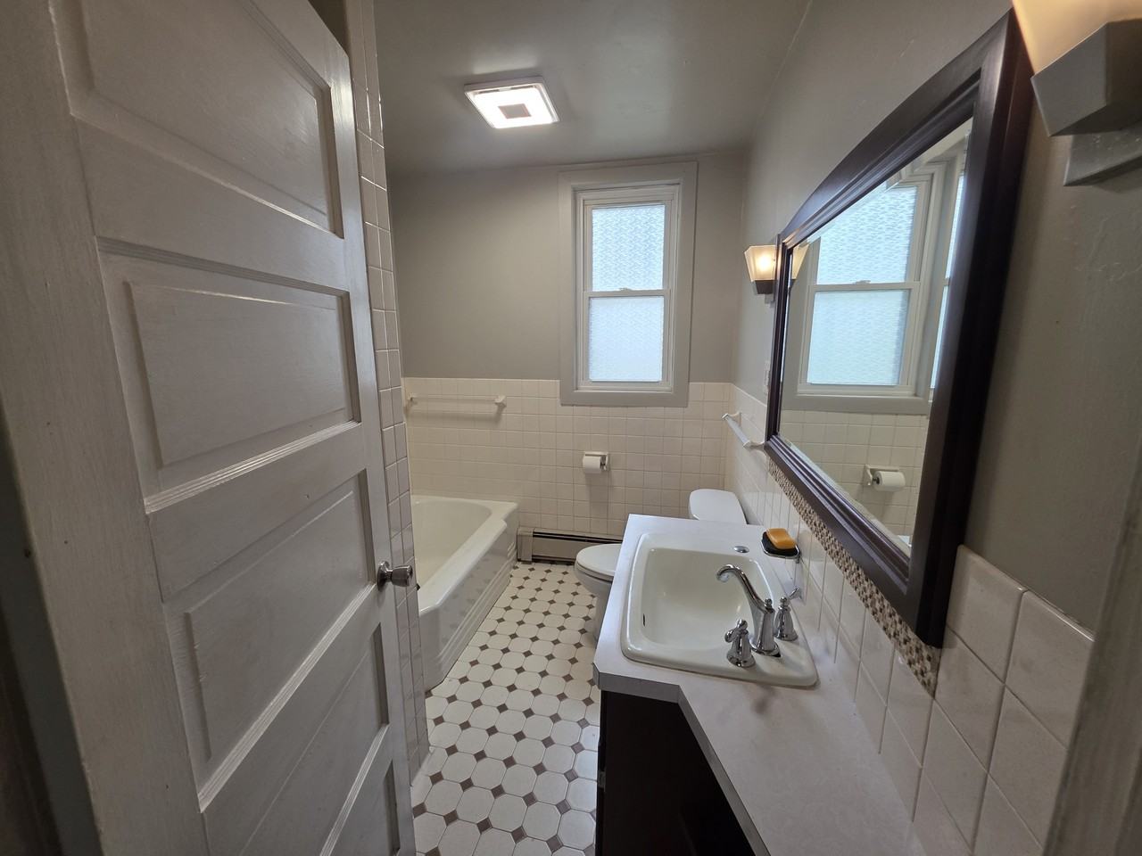 2305 2nd Ave W #1 - Photo 6 of 10
