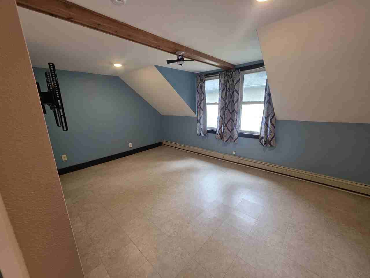 2305 2nd Ave W #2 - Photo 3 of 8
