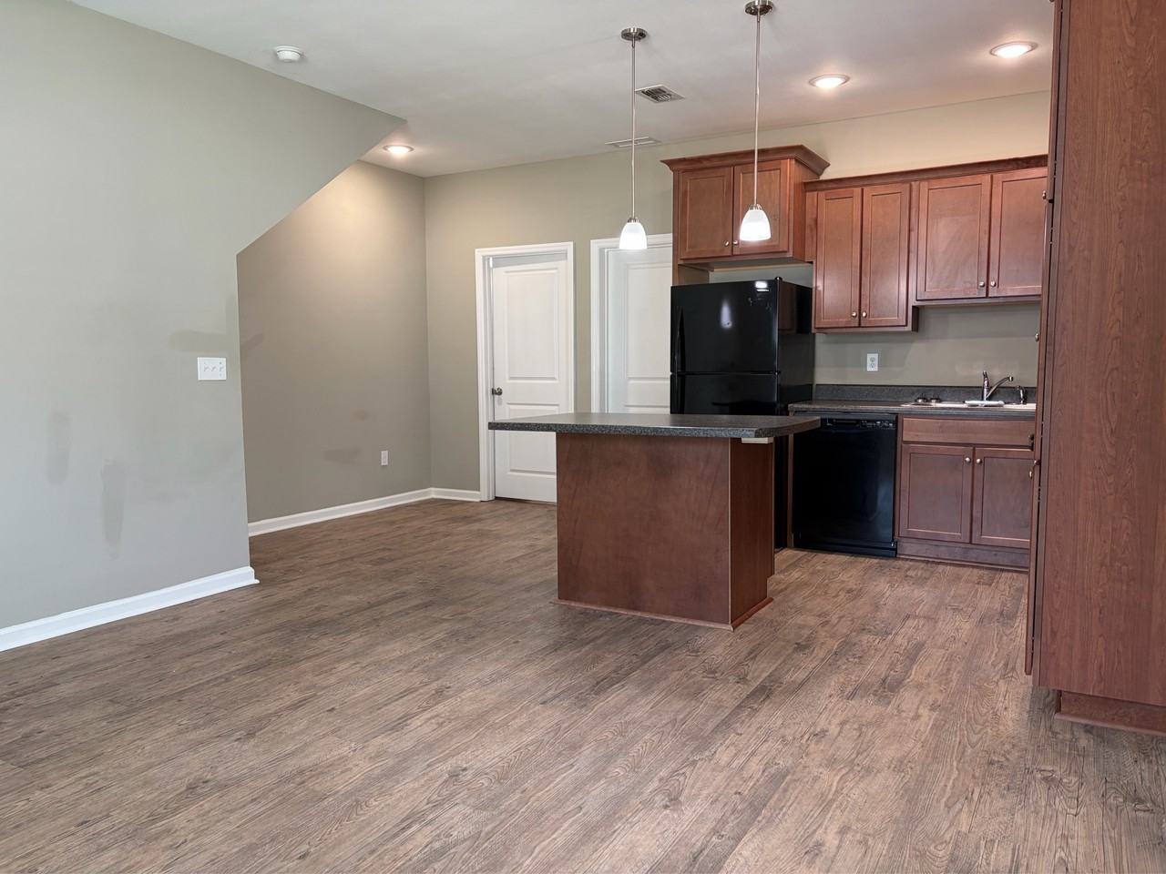 2206 Cedarbrook Ct #1 - Photo 3 of 12