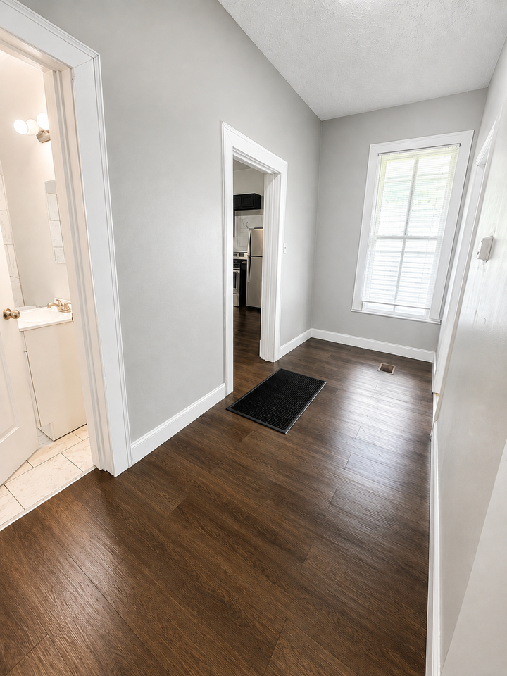 420 Montana Ave #1 - Photo 5 of 7