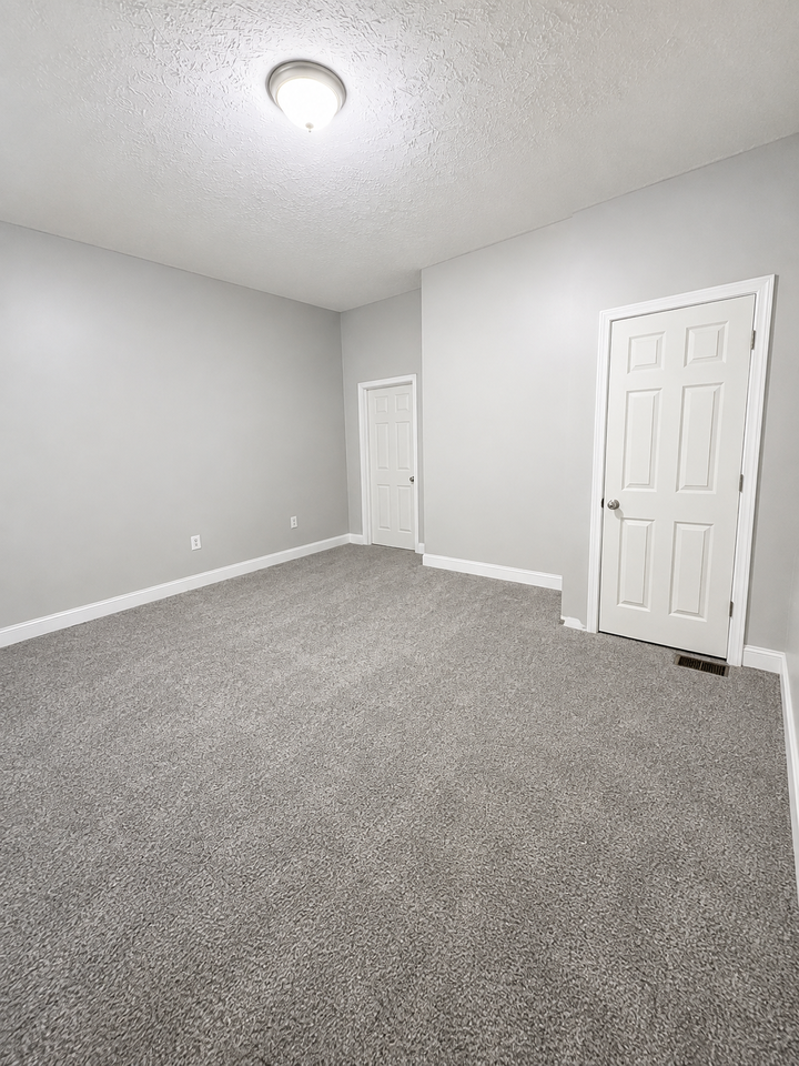 420 Montana Ave #1 - Photo 7 of 7