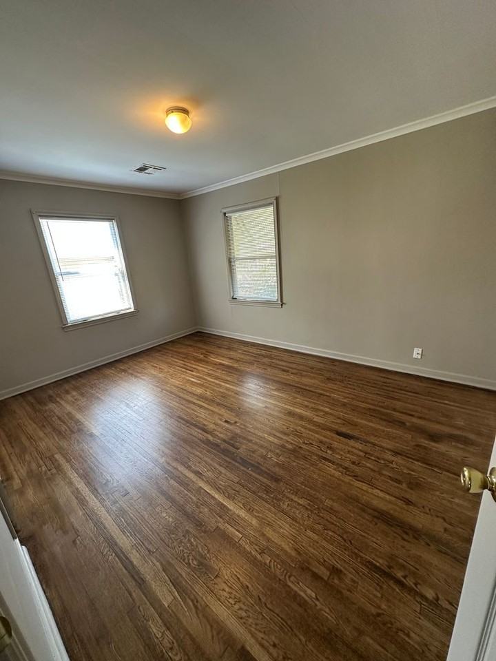 1213 N Garfield Ave - Photo 3 of 12