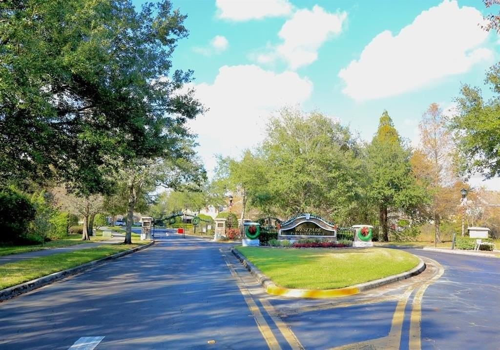 10330 Estero Bay Ln - Photo 2 of 27
