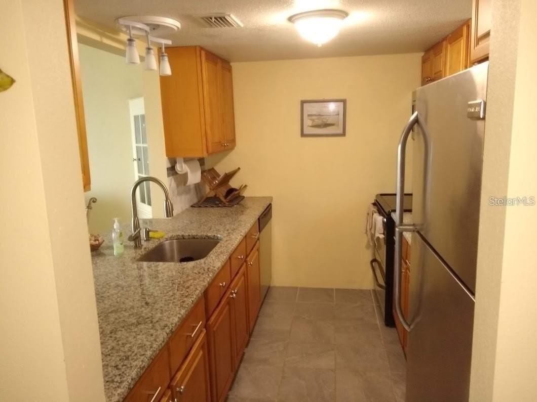 464 N Paula Dr #323 - Photo 4 of 27