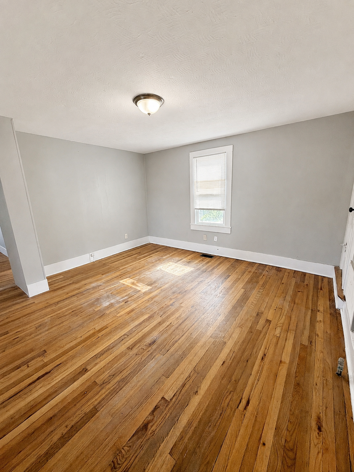 1512 Bluegrass Ave #1 - Photo 2 of 14