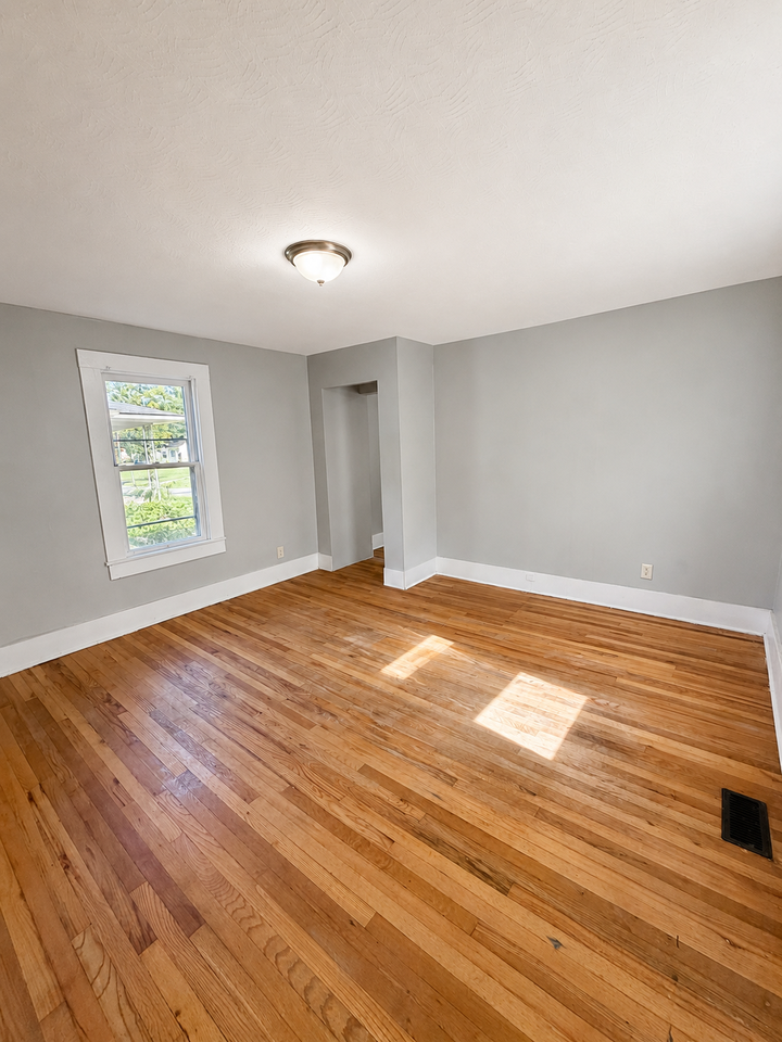 1512 Bluegrass Ave #1 - Photo 4 of 14