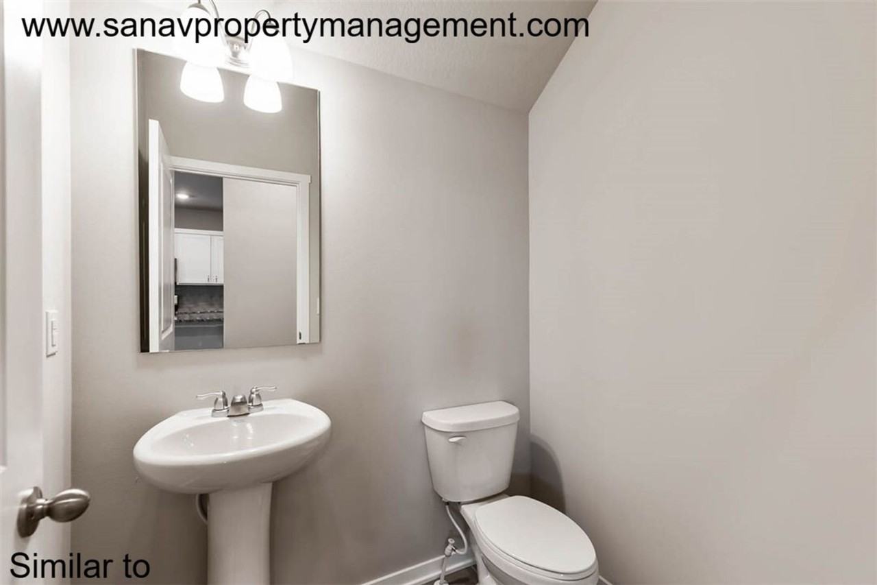 2408 Sw Plaza Pkwy - Photo 4 of 11