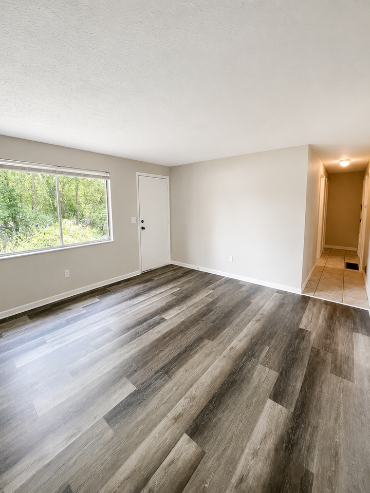 3470 Noe Bixby Rd - Photo 2 of 16