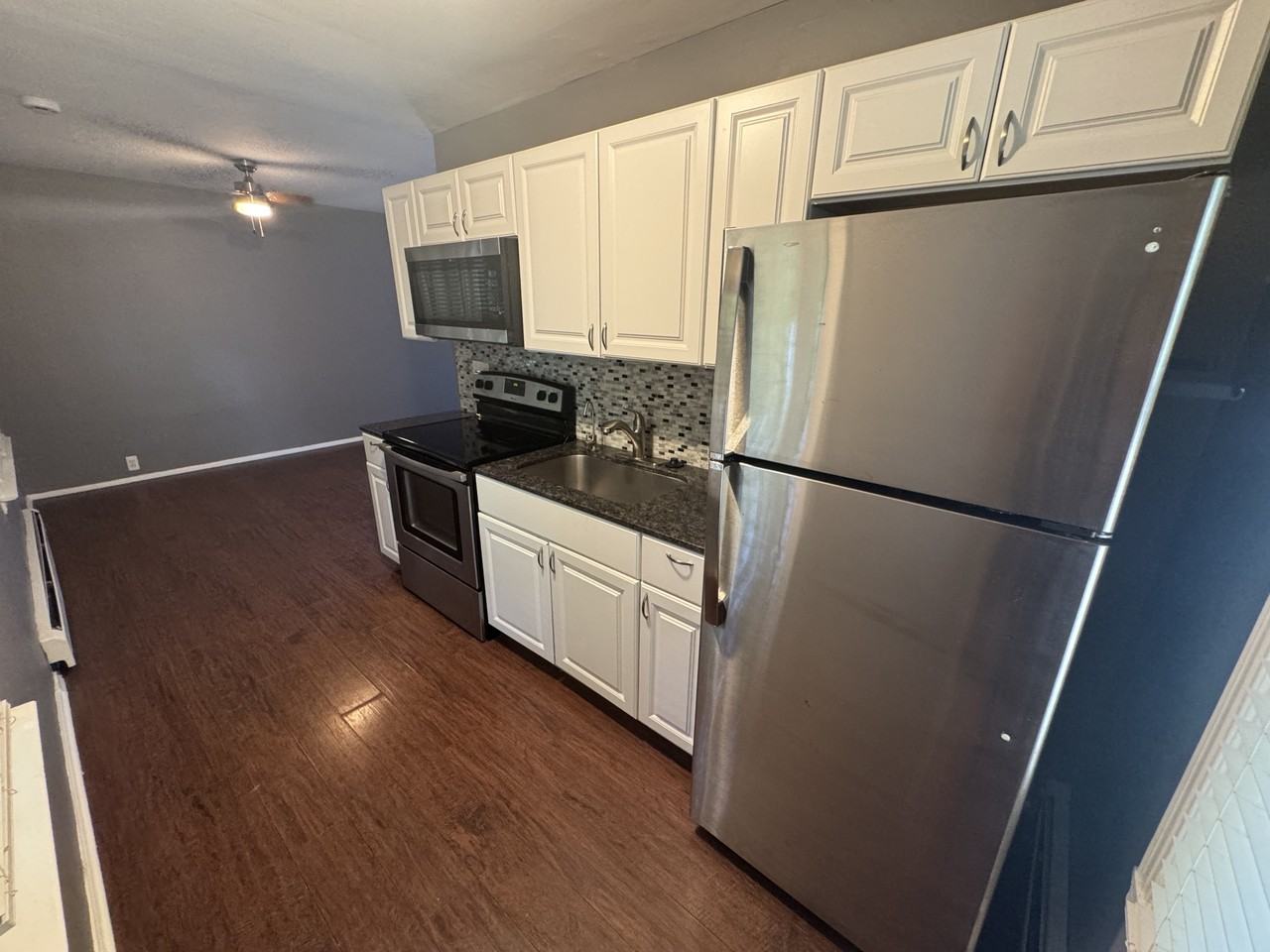 62 Madison Ct #1 - Photo 6 of 12