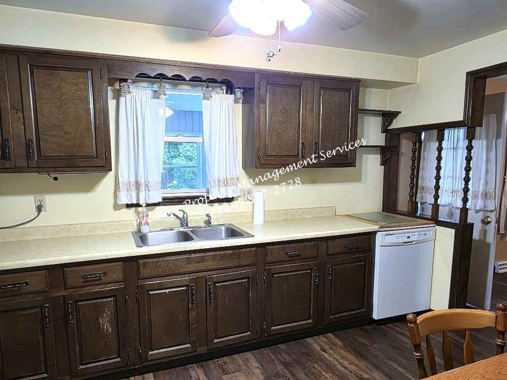 2153 Mount Jackson Rd #1 - Photo 4 of 22