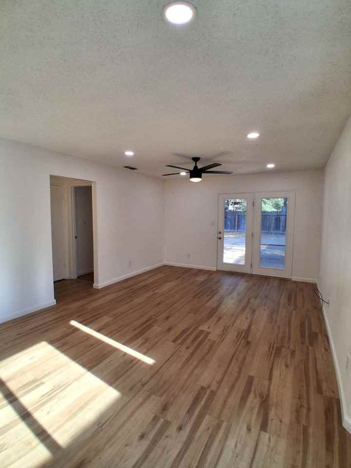 4724 W Ashlan Ave - Photo 7 of 22
