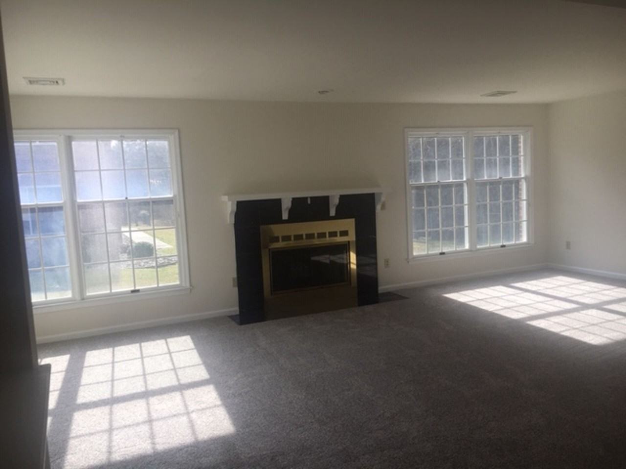 Harlen Court Rentals: Premier Vineland Living with Exceptional Space and Amenities - Photo 6 of 50