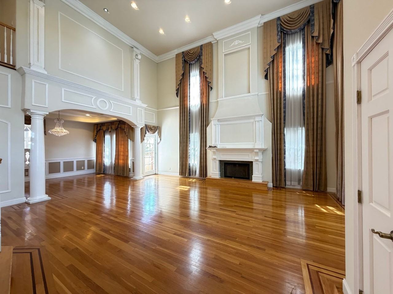 738 Palmera Ct - Photo 4 of 50