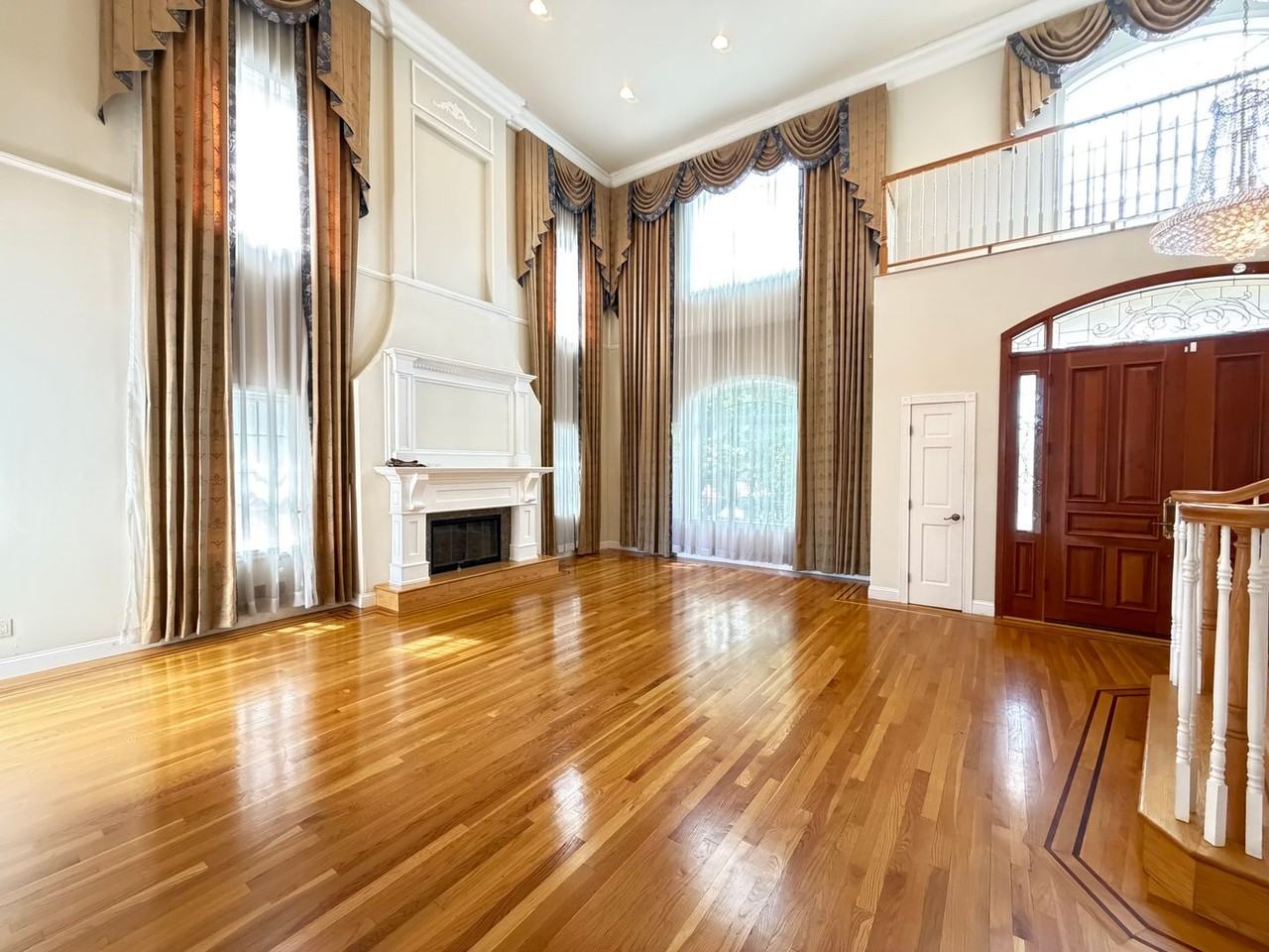 738 Palmera Ct - Photo 5 of 50