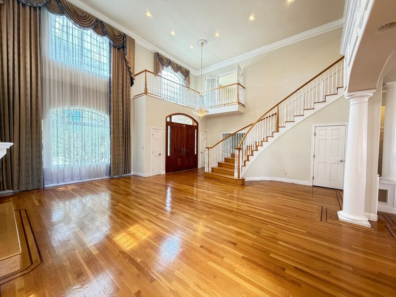 738 Palmera Ct - Photo 6 of 50