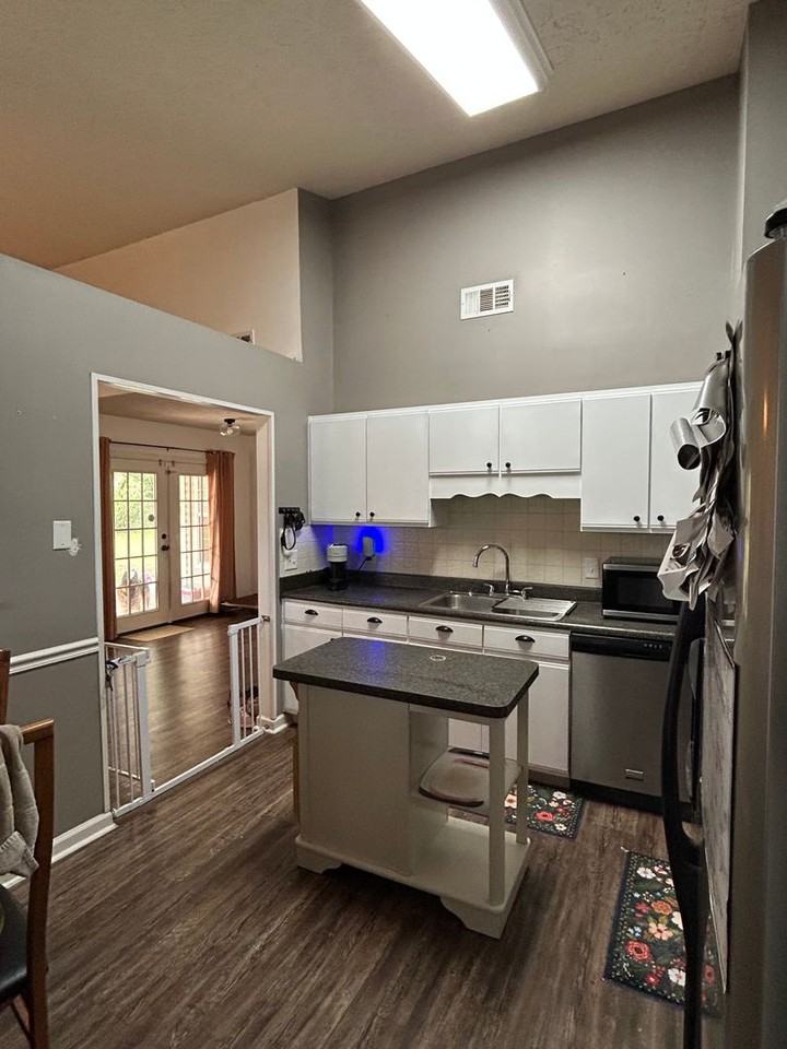 109 Live Oak Cir - Photo 7 of 33