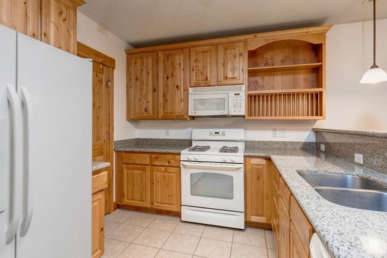 5501 Lillehammer Ln #4101 - Photo 6 of 32